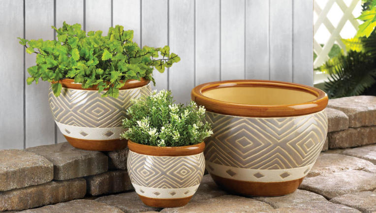 flower pots and planters