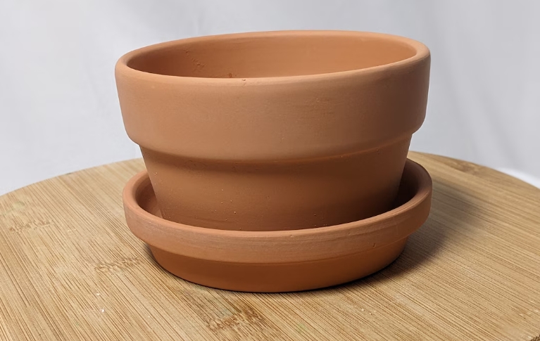 plant pot and saucer