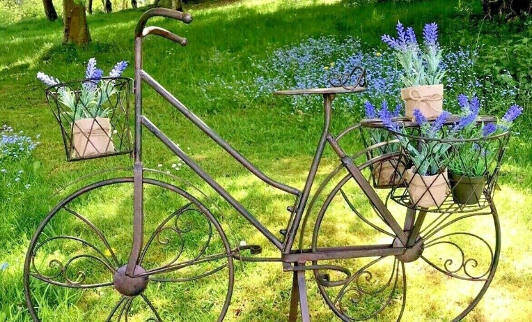 bicycle plant stand