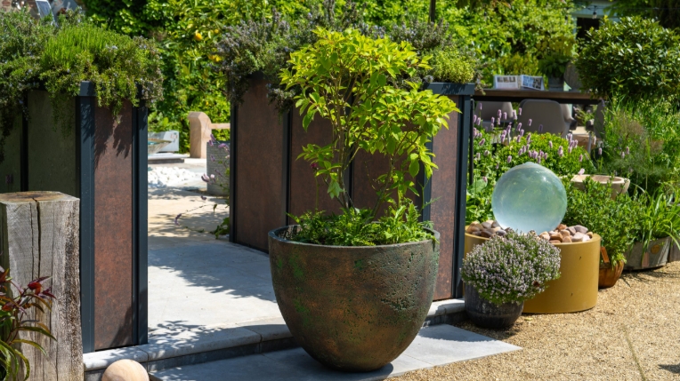 extra large plastic plant pots for trees