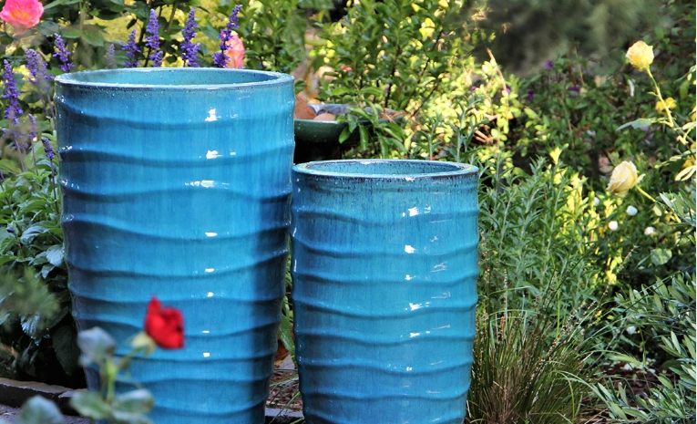 square plant pots outdoor