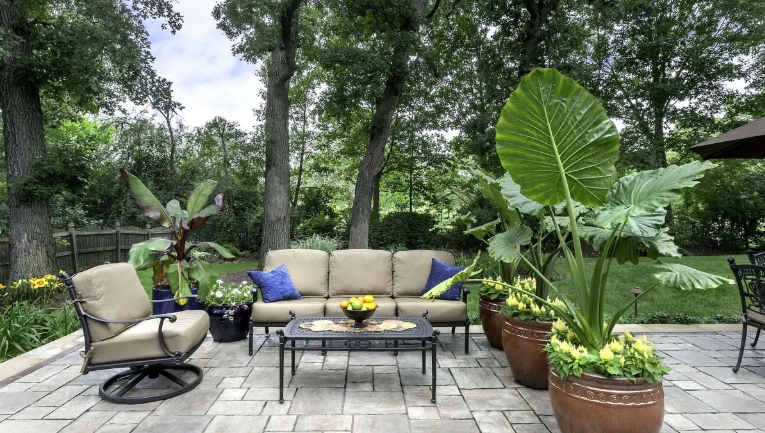 patio flower pots