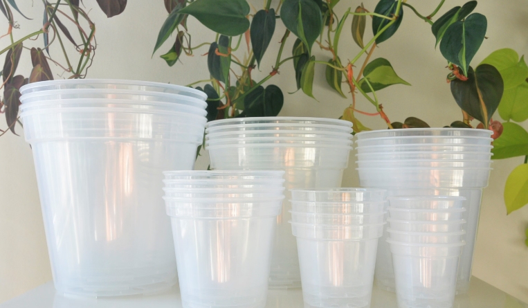 cheap plastic flower pots