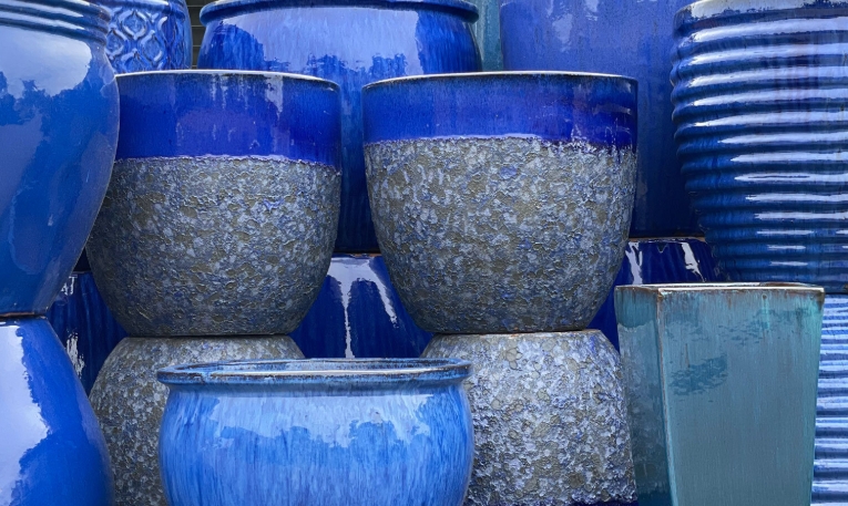 blue ceramic plant pot