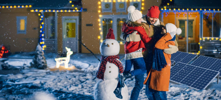 The Benefits of Solar-Powered Outdoor Christmas Lights