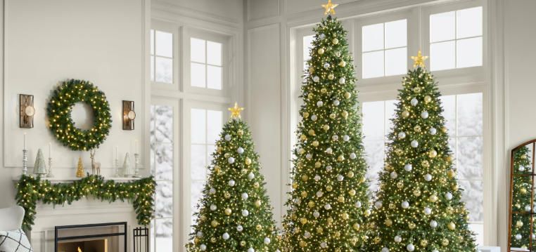 The Best Outdoor Christmas Decorations for Kids