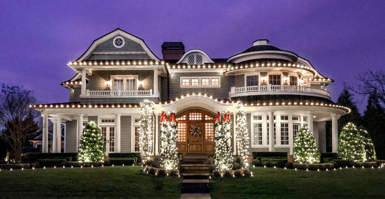 The Most Festive Outdoor Christmas Decorations