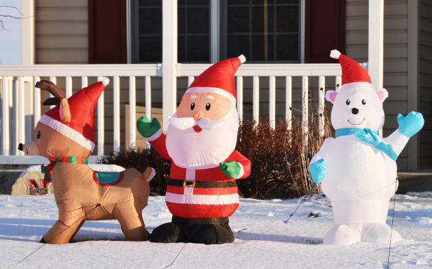 How to Use Inflatable Outdoor Christmas Decorations
