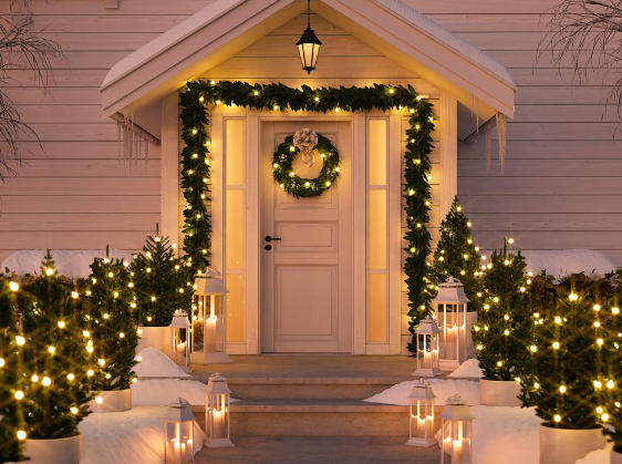 Tips for Planning an Outdoor Christmas Decoration Layout
