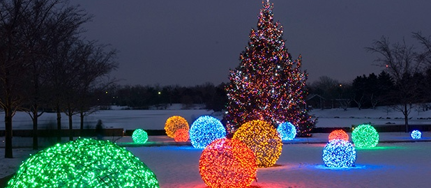 Creative Outdoor Christmas Decoration Ideas for Trees