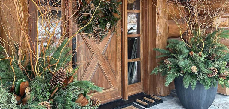 How to Use Planters to Frame Your Front Door