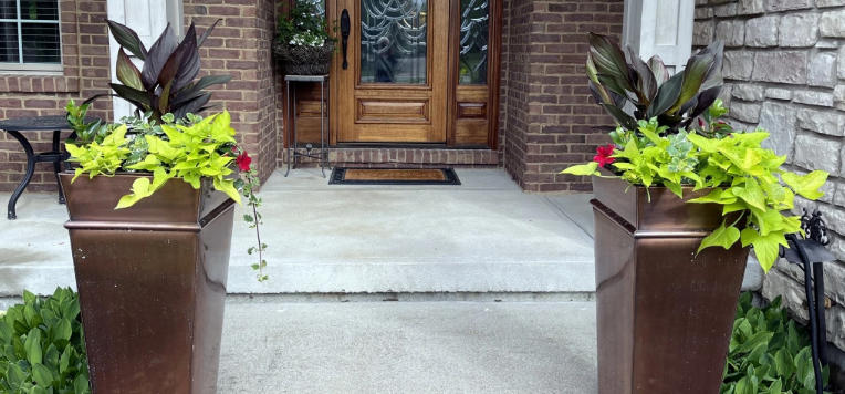 How to Place Planters at Your Entrance for Maximum Impact