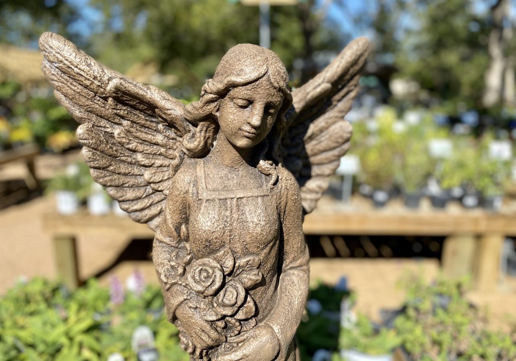 outdoor saint statues