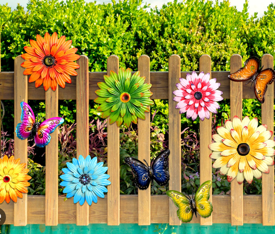 Colorful outdoor wall decor ideas