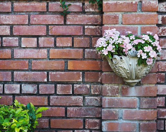 Vintage outdoor wall decor inspiration