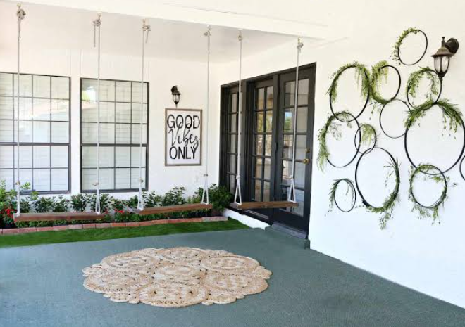 Outdoor wall decor with custom murals