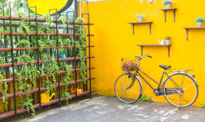 Outdoor wall decor with creative concepts