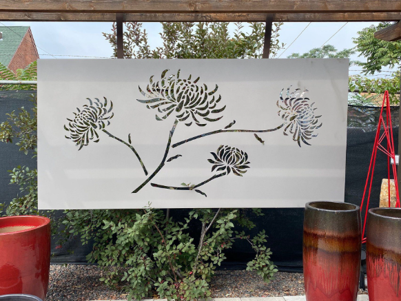 Outdoor wall decor using artistic installations
