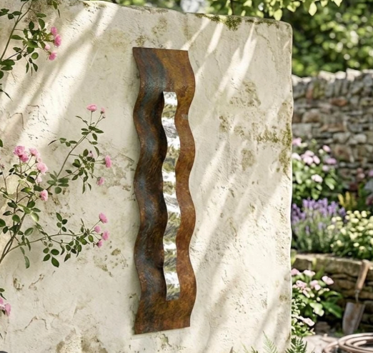 Outdoor wall decor using contemporary elements