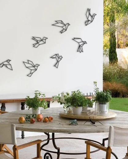 Outdoor wall decor for outdoor transformations